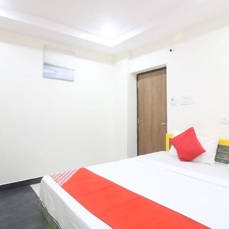 Arjuna Luxury Rooms Haiderabad Buitenkant foto